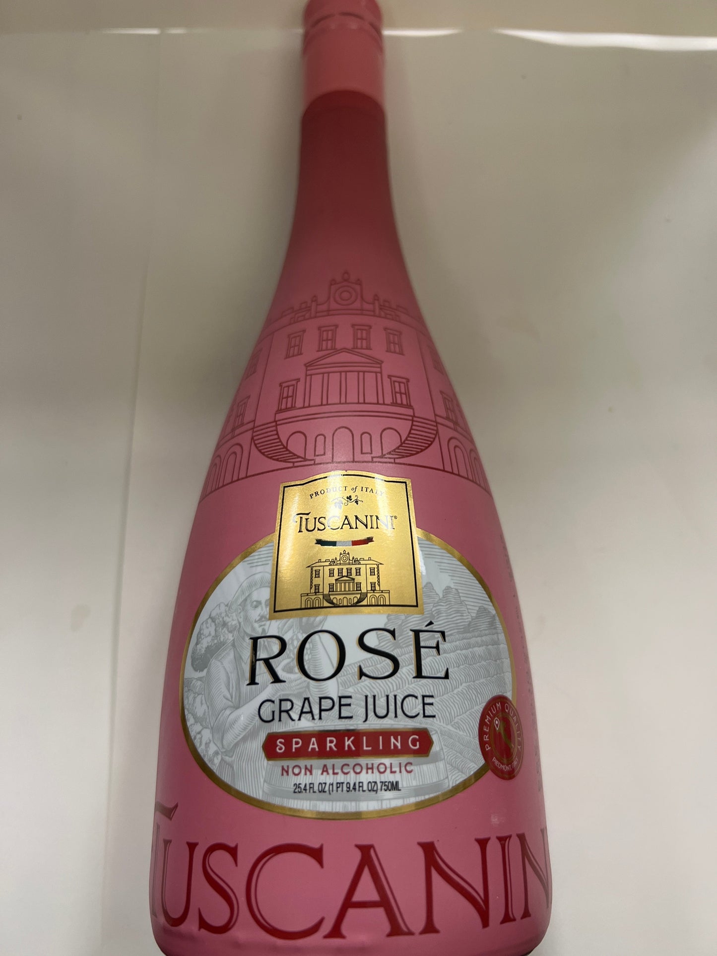 Tuscanini rose sparkling grape juice