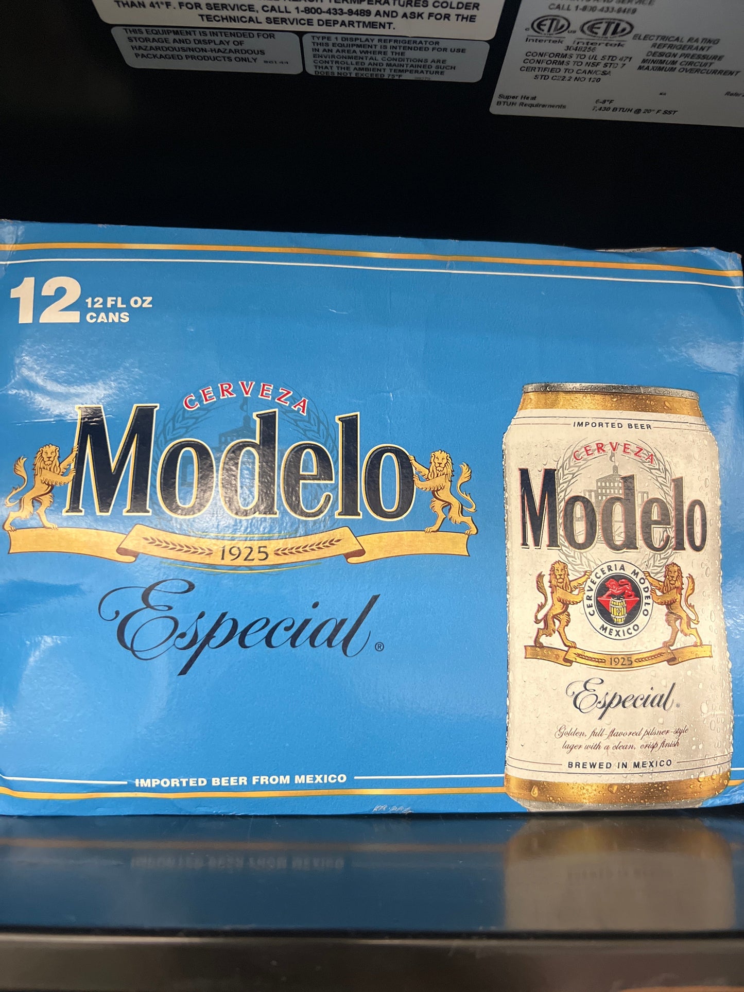 Modelo especial 12oz 12pk beer cans
