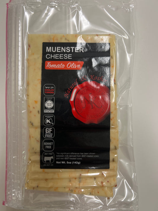 Natural kosher sliced Muenster cheese w/ tomato olives