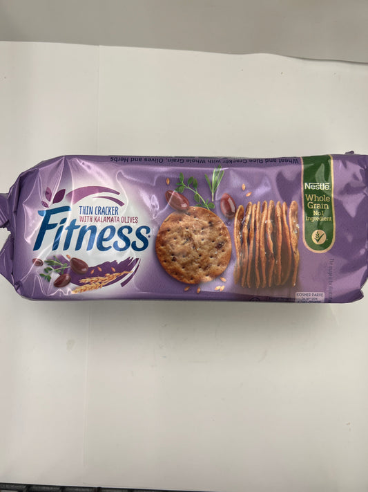 Fitness thin cracker with kalamata olives