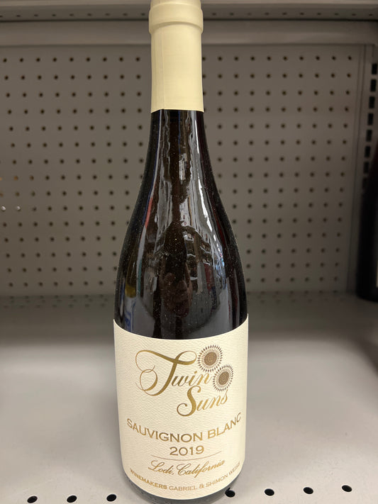 Twin suns Sauvignon blanc 2019. Lodi. California