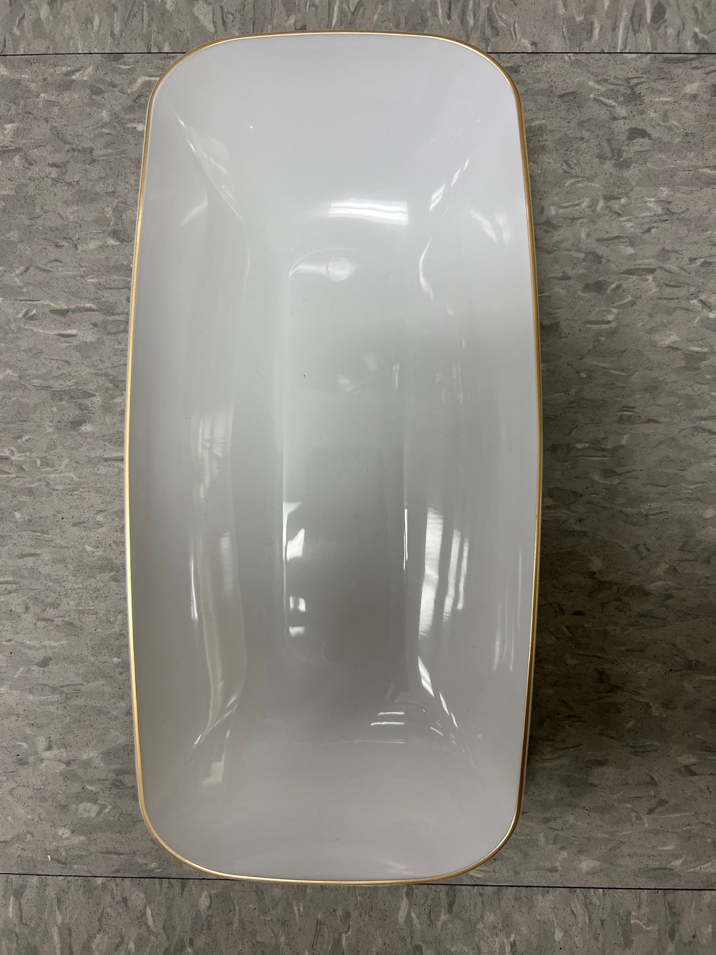 Simcha collection 4181 10.6” 32oz gold rim oval bowl