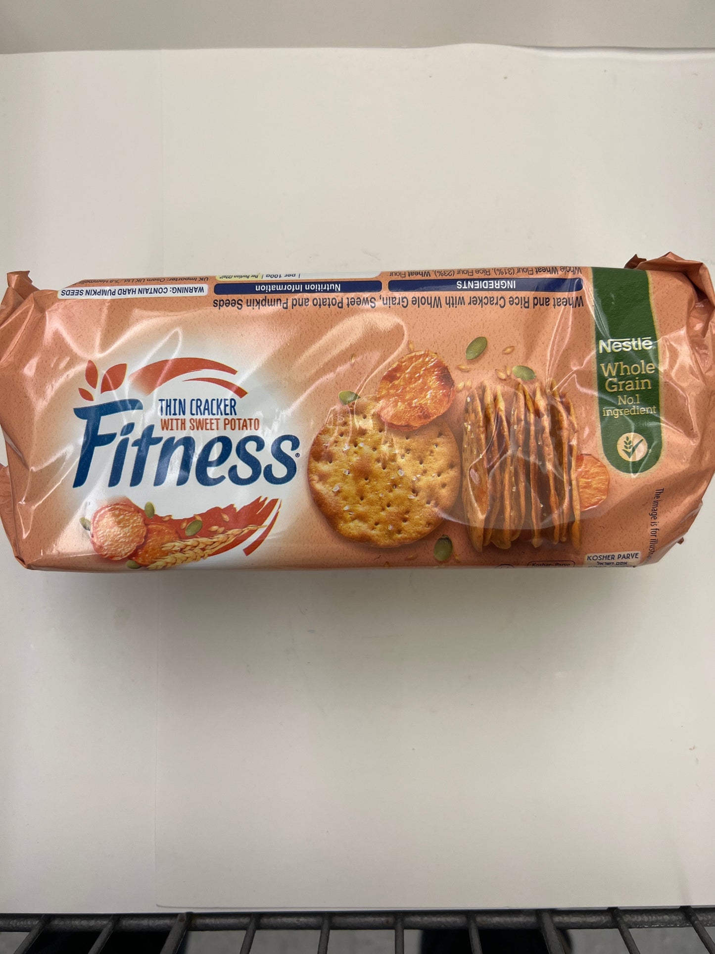 Fitness thin cracker with sweet potato