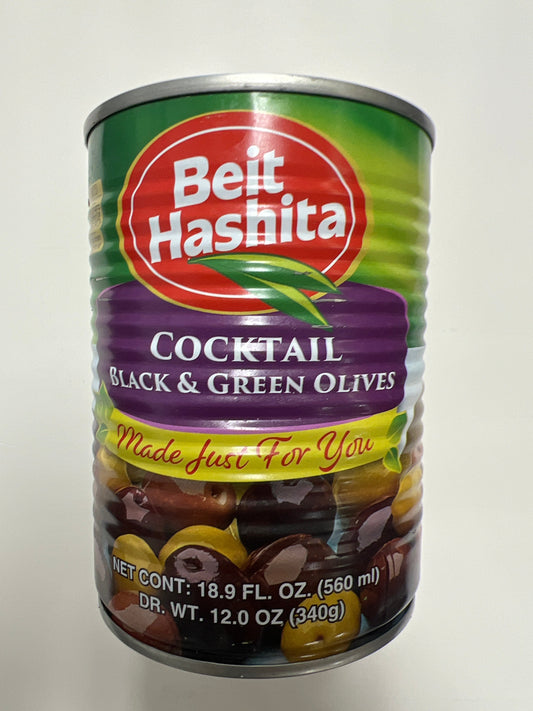 Beit hashita. Cocktail black and green olives
