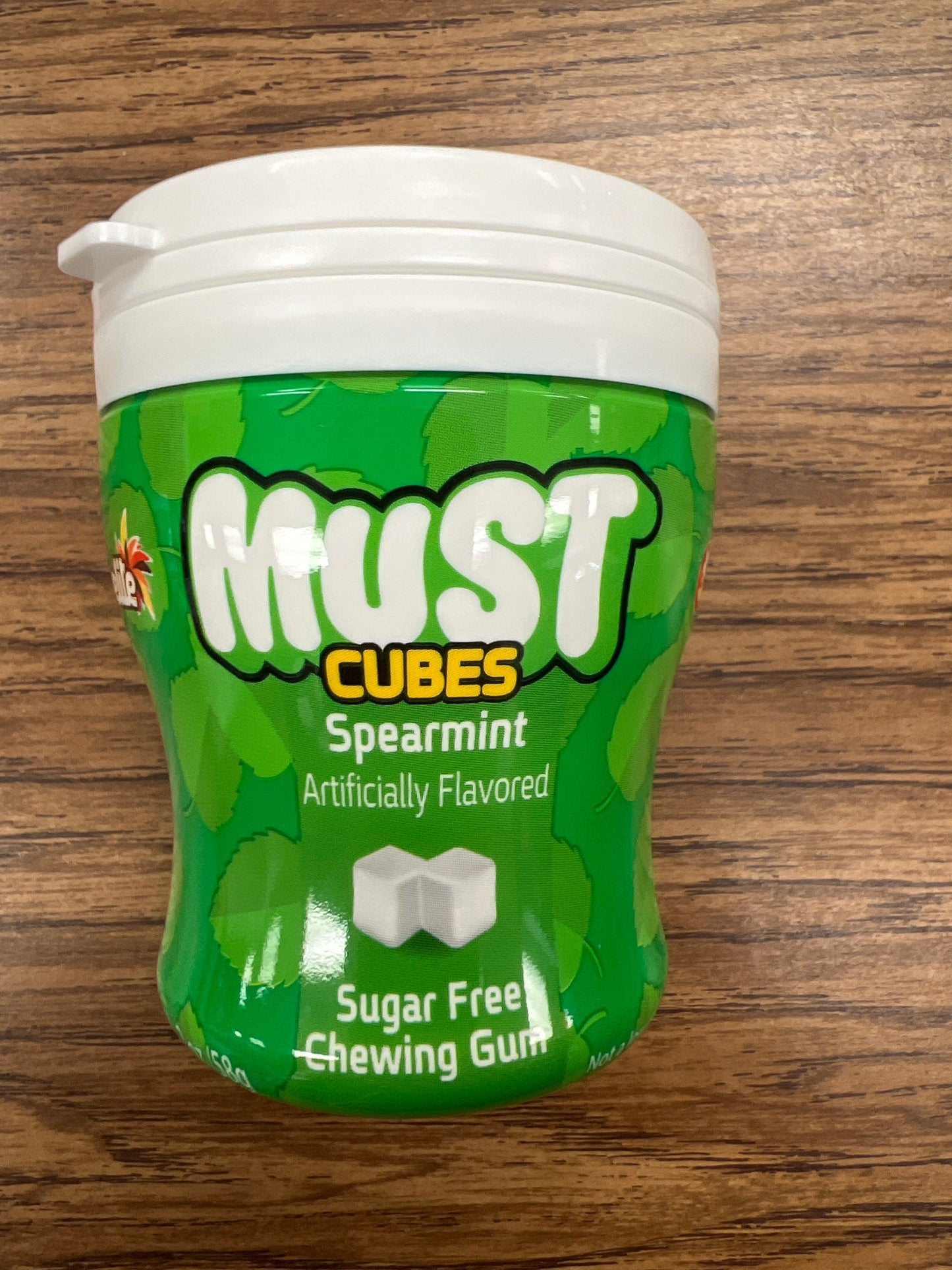 Elite must gum. Spearmint cubes. Sugar free